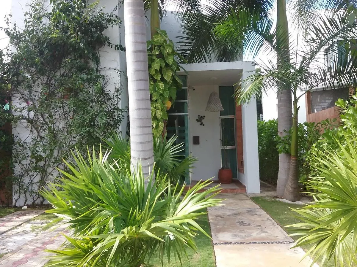 casa rioja PLAYACAR Bed & Breakfast Playa del Carmen Meksika