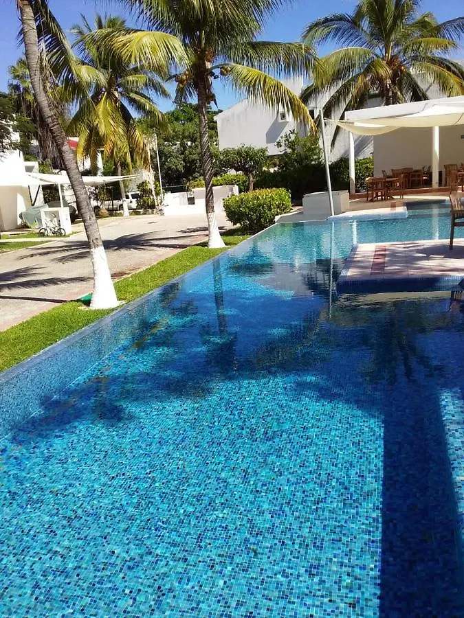 Casa Rioja Playacar Bed and Breakfast Playa del Carmen 0*,