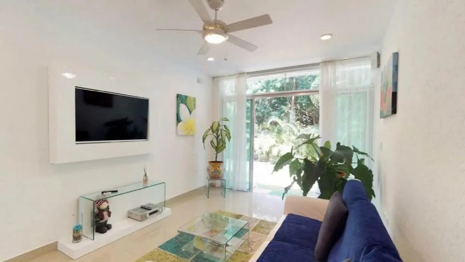 Casa Rioja Playacar Bed and Breakfast Playa del Carmen 0*,