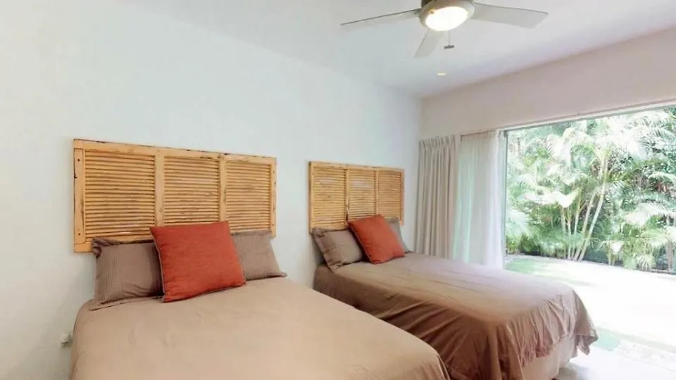 Casa Rioja Playacar Bed and Breakfast Playa del Carmen